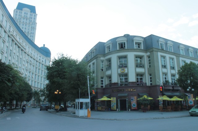 Legend beer, My dinh The Manor building